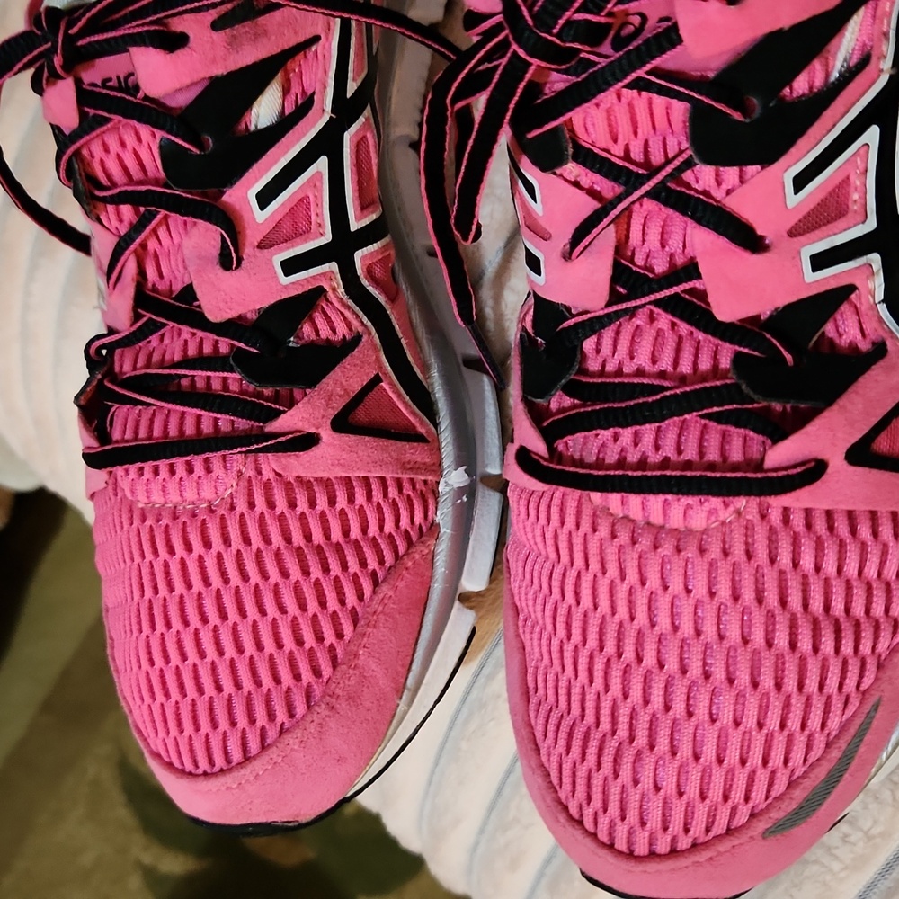 Asics size 11 gel blur 33 pink tennis shoes - Picture 2 of 7